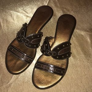 J Vincent Sandal